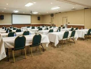 Ramada By Wyndham Bowling Hotel