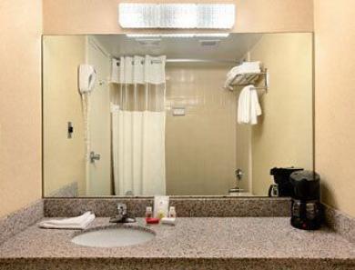Hotel Ramada By Wyndham Bowling Bowling Green